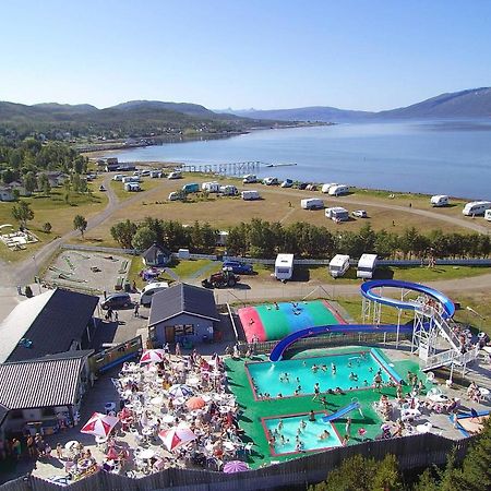 Skittenelv Lodge & Camping トロムソ エクステリア 写真