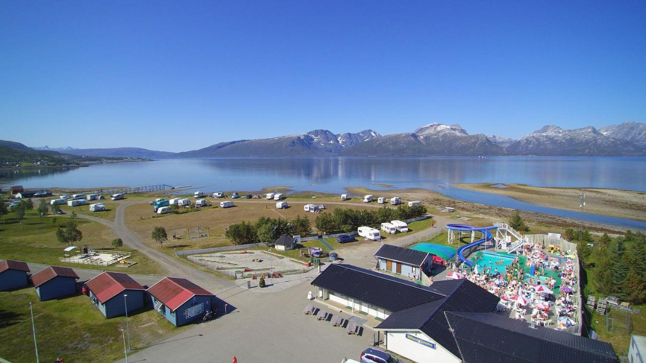 Skittenelv Lodge & Camping トロムソ エクステリア 写真