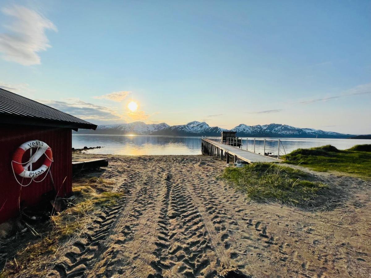 Skittenelv Lodge & Camping トロムソ エクステリア 写真